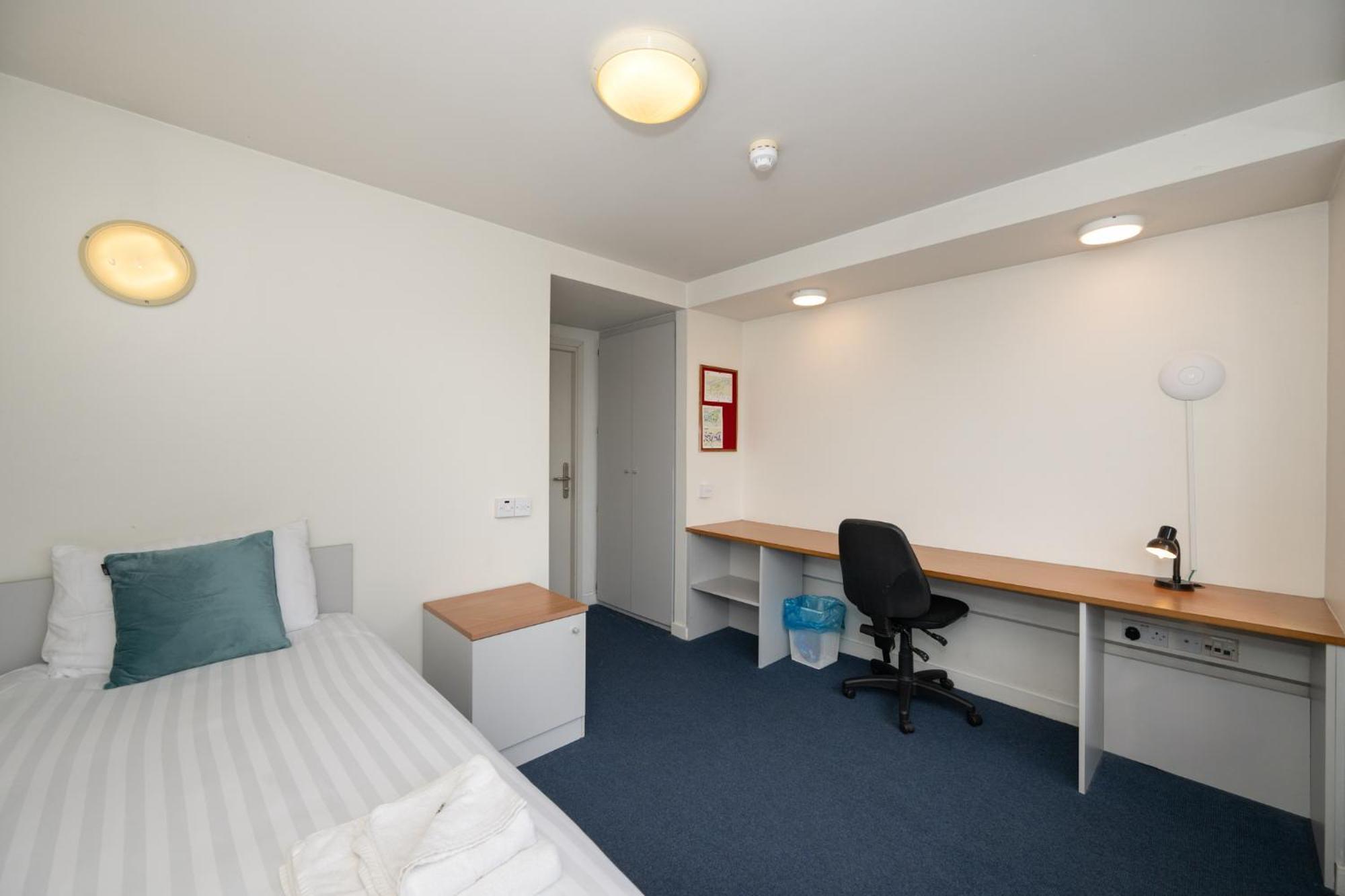 Victoria Mills - Ucc Summer Beds Cork Exterior photo