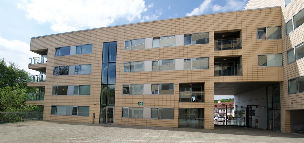 Victoria Mills - Ucc Summer Beds Cork Exterior photo